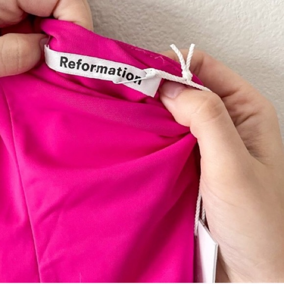 ❌ SOLD ❌ NWT Reformation Swell Hot Pink Swimsuit - Picture 7 of 9